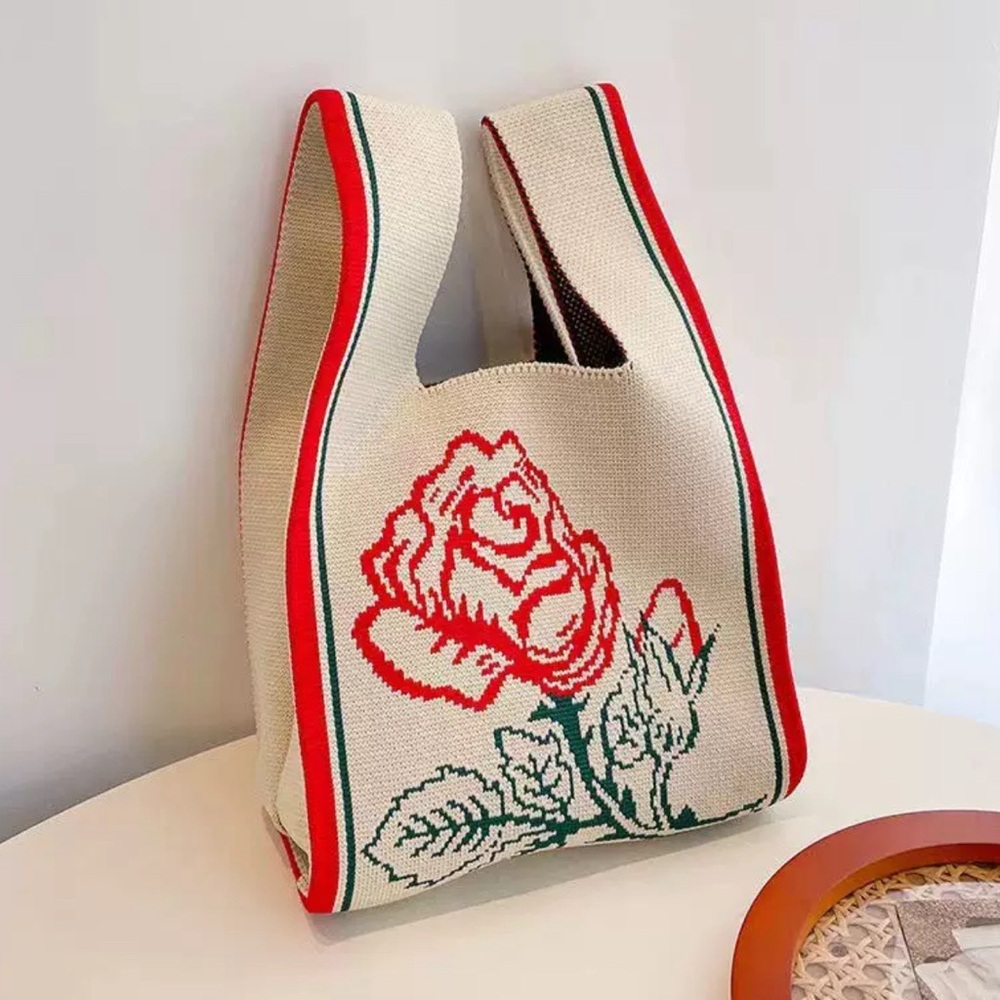NWT Red Rose Compact Stylish Essentials Handheld Bag